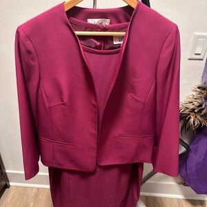 Le suit dress with Jacket NWOT